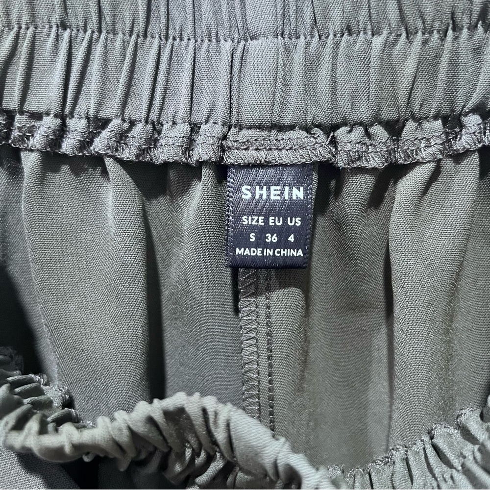 NWOT SHEIN Olive Green Tie Waist Paperbag Shorts - Picture 3 of 5